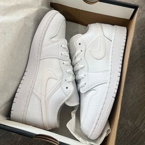 Jordan 1 low white *new*